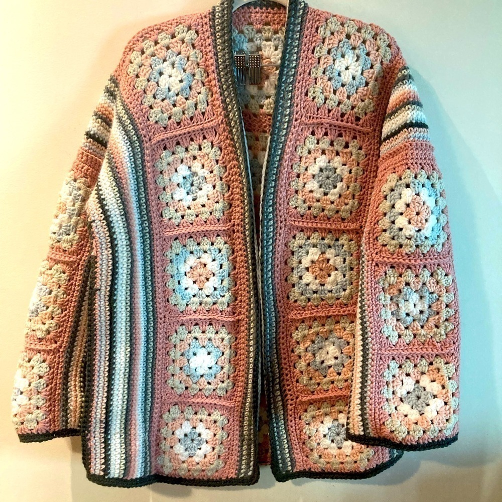 HANDMADE Sz L-XL Granny Square Motif Oversized Open Front Cardigan